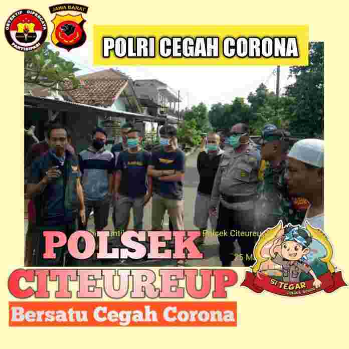 AIPTU SYAHRIANTO Bhabinkamtibmas Desa Citeureup bersama dengan Bhabinsa dan Karang Taruna Desa Citeureup melakukan pencegahan penyebaran Virus COVID-19