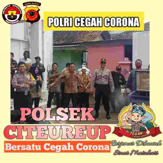 Kepala Desa Pasirmukti KAMALUDIN berserta staf bersama dengan aparatur Polsek dan Koramil Citeureup melaksanakan berjemur dibawah sinar matahari bersama untuk mencegah penyebaran virus Corona.